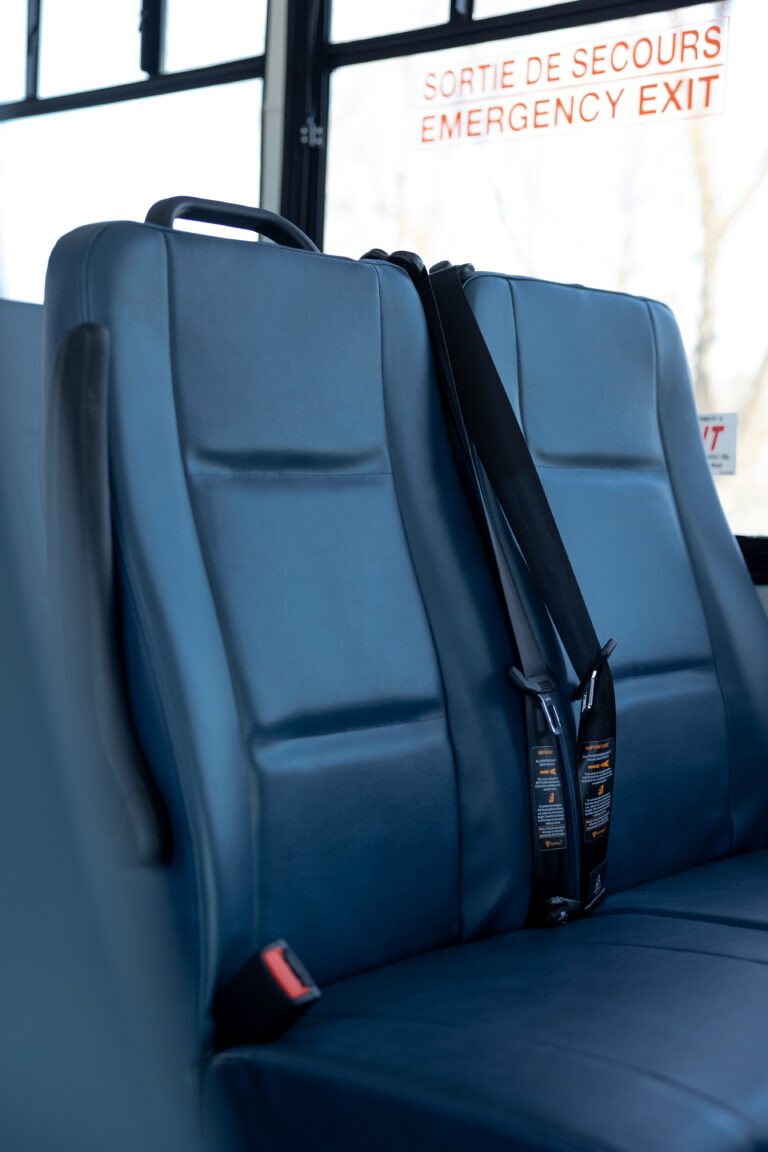 seatbelts minibus crestline